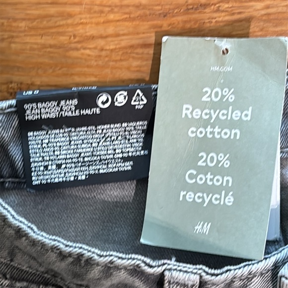 NWT H&M Divided 90’s Baggy Jeans – Distressed High Waist – Size 0 (EUR 32) - Picture 8 of 9